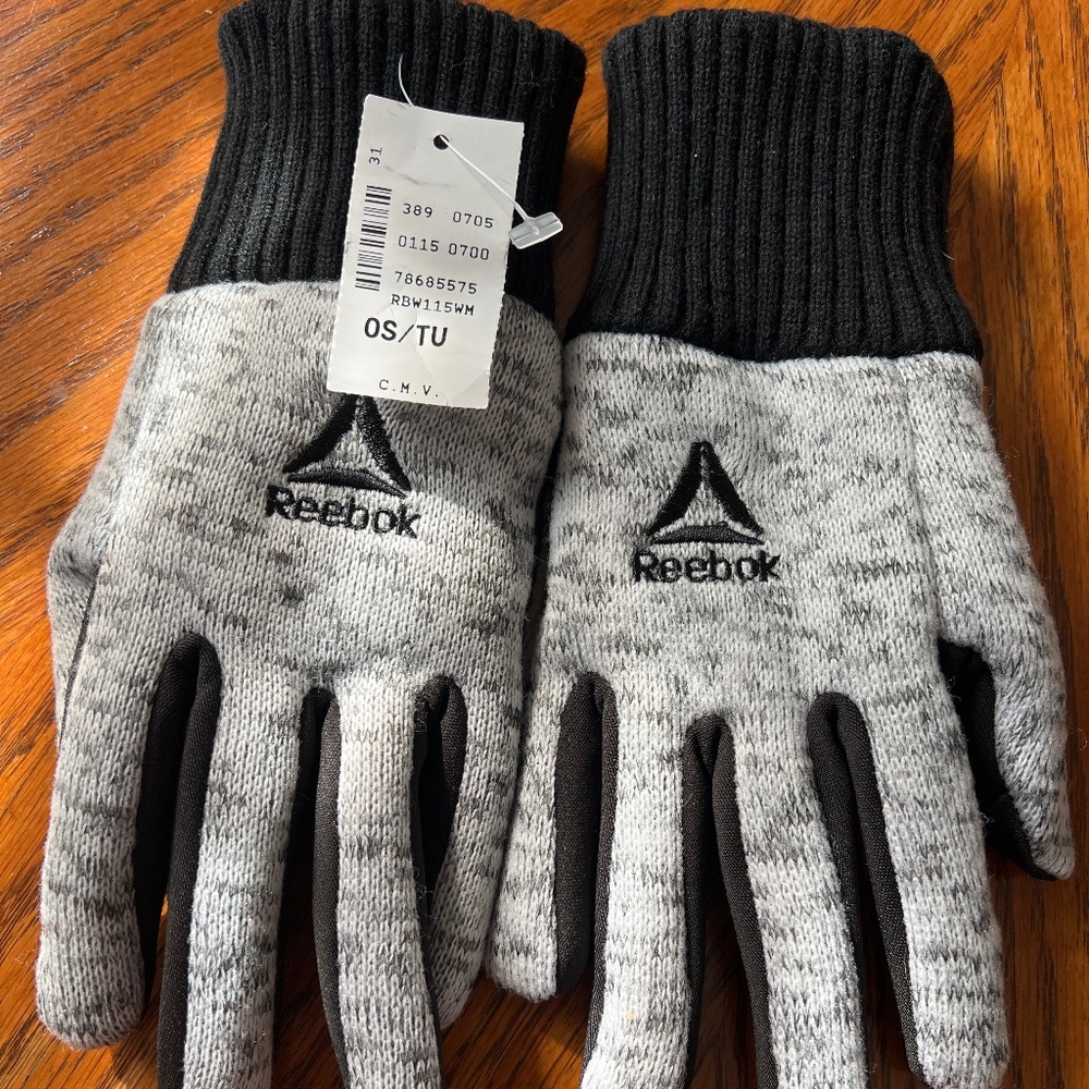 Reebok Winter Gloves - NWT